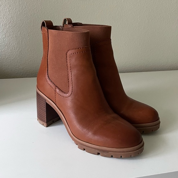 VINCE CAMUTO | Brown Ankle Boots - Size 7 - Picture 1 of 5